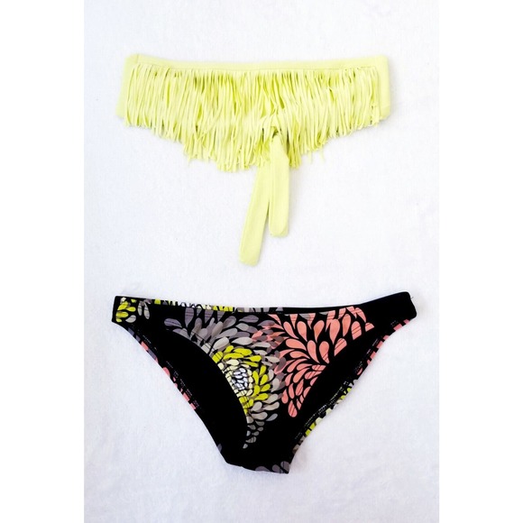 L SPACE SWIMWEAR "2-PIECE" DOLLY FRINGE BANDEAU TOP & CHEEKY BOTTOM BIKINI S - Picture 2 of 9